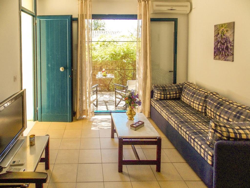 Manto On The Beach Apartments برباتي المظهر الخارجي الصورة